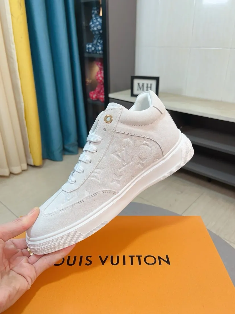 Ex-factory price 420🌹🌹[LV] The latest masterpiece of high-top men's shoes: the upper is made of Italian imported first-layer cowhide with special materials➕full genuine leather lining🔥, making walking more convenient and comfortable! Exclusive new style, stunning work [color]! Create a fashionable personality to set off your uniqueness! A must-have for trendy men! Classic🔥Number: 38-44